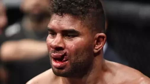 Děkuji vám všem, byla to skvělá jízda. Alistair Overeem se loučí s UFC