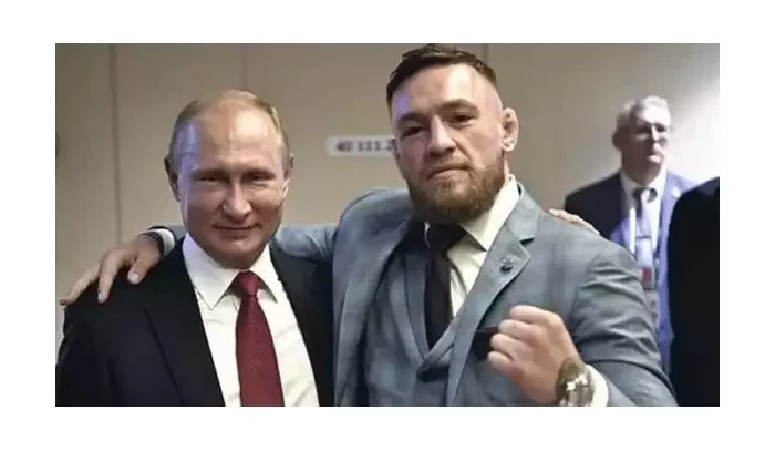 McGregor v maléru kvůli válce? Ať svou fotku s Putinem okamžitě smaže! dožaduje se ukrajinský prezident