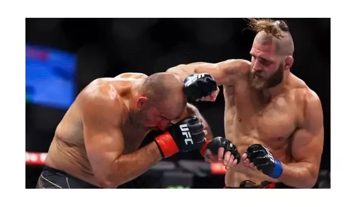 Historický moment! Jiří Procházka se stává šampionem UFC