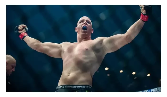 Dočká se Slovensko třetího bojovníka v UFC? Dobře nakročeno má neporažená těžká váha