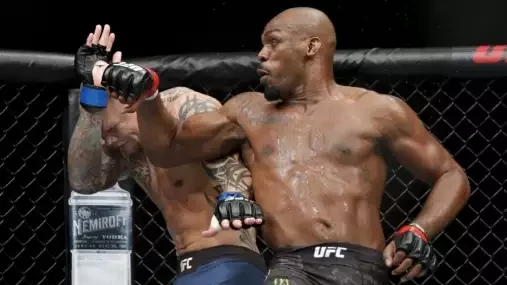 Jones se plánuje stát Mayweatherem UFC: Myslím si, že 50 výher bez porážky je pro mě reálných