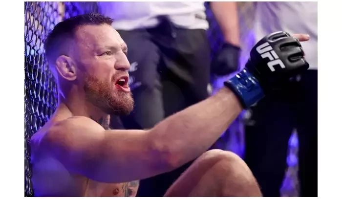 Conor McGregor popsal, jak by zničil nudného zápasníka Kamaru Usmana