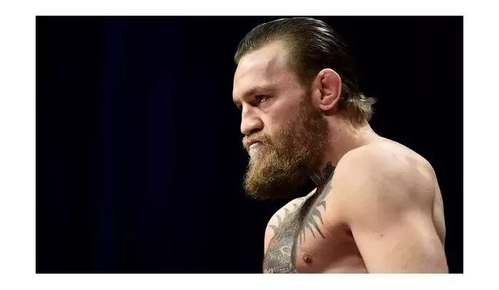 McGregor je jediný člověk v UFC, který si může vybírat soupeře, nařkl Ira bývalý šampion lehké váhy