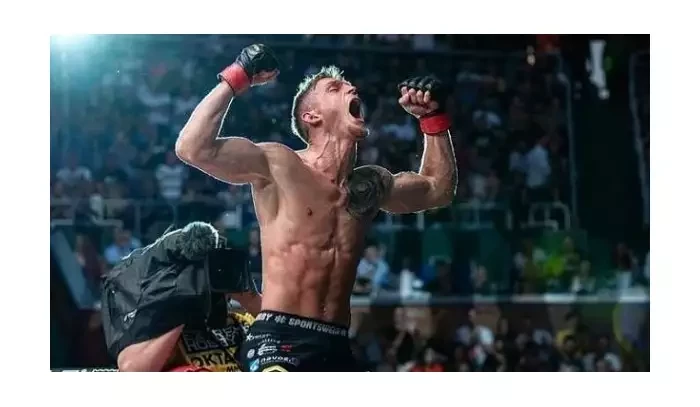 Hrobník Dvořák bude dál pohřbívat v UFC, nová smlouva mu vynese plat jako zkušeným veteránům