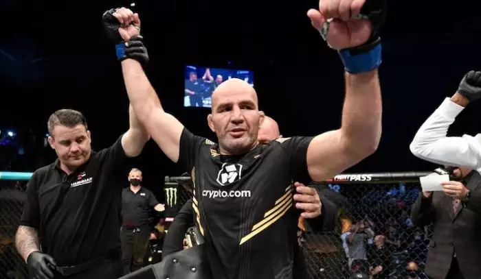 Teixeira vážně zvažuje návrat do UFC. Fanoušci navrhují odvetu s Procházkou