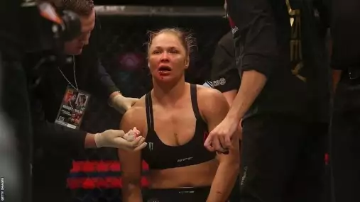 Dana White: Ronda Rousey by měla přestat brečet. Za ten úpadek si může sama