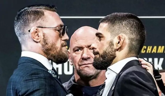 McGregor se pustil do šampiona Topurii! Ten jej nekompromisně setřel