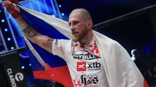 Drama na ostří nože okolo Humburgera: KSW zrazeno, Oktagon se raduje a manažeři zuří