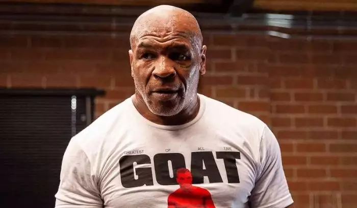 George Foreman: Takový boxer, jako je Mike Tyson, se rodí jen jednou za století. Ten by dnešním bačkorám ukázal