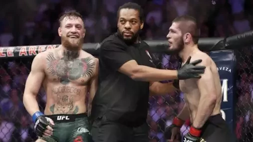 Khabib mu možná zničil život. Chael Sonnen varuje, že McGregor má PTSD